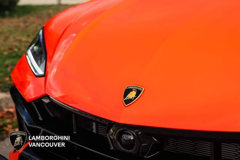 2025 Lamborghini Urus