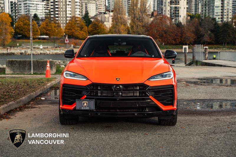 2025 Lamborghini Urus