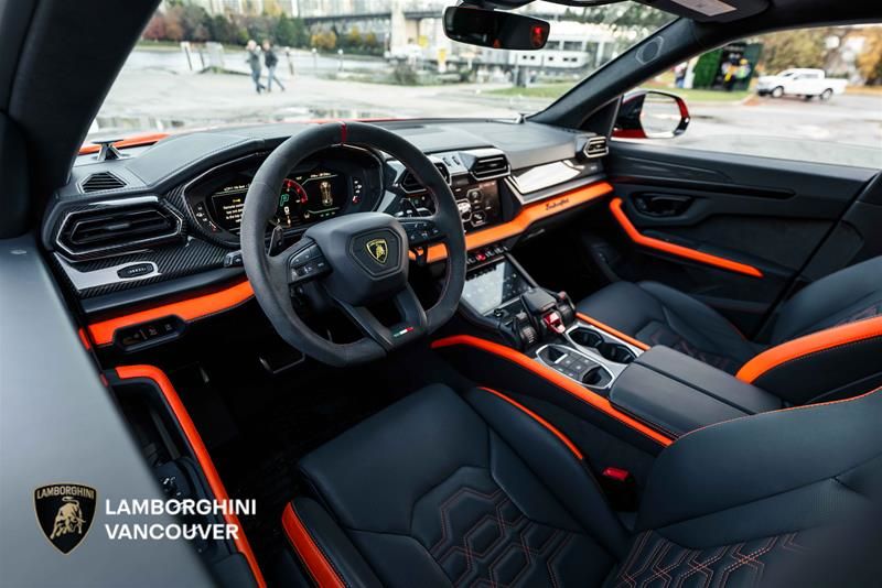 2025 Lamborghini Urus