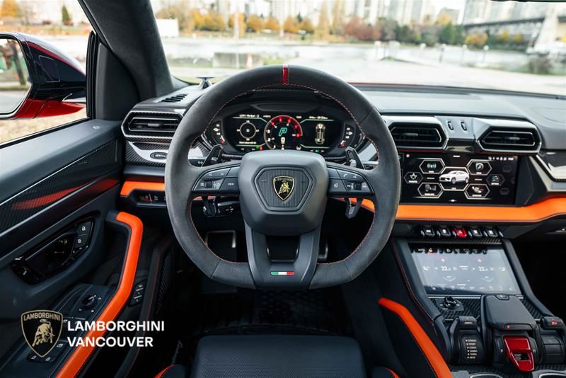 2025 Lamborghini Urus