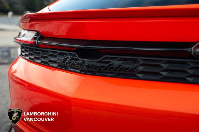 2025 Lamborghini Urus