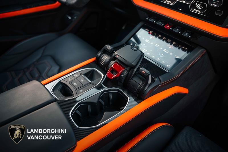 2025 Lamborghini Urus