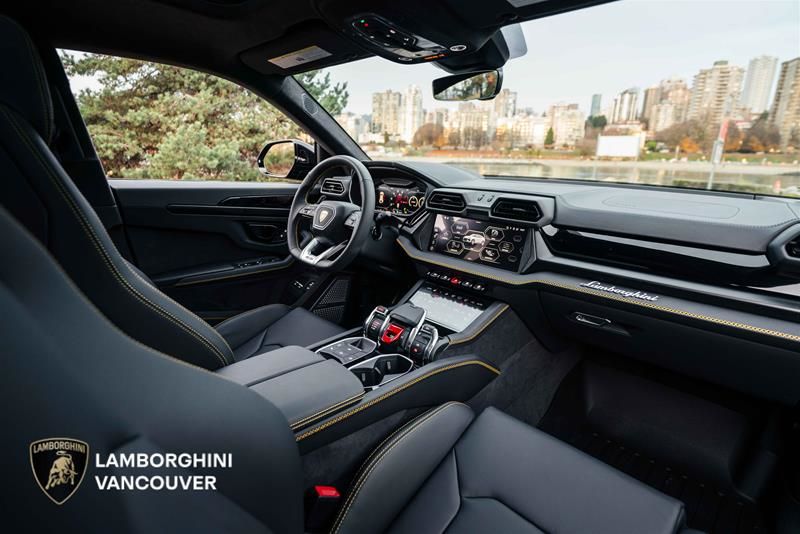 2025 Lamborghini Urus