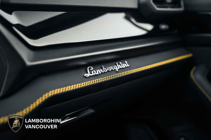 2025 Lamborghini Urus