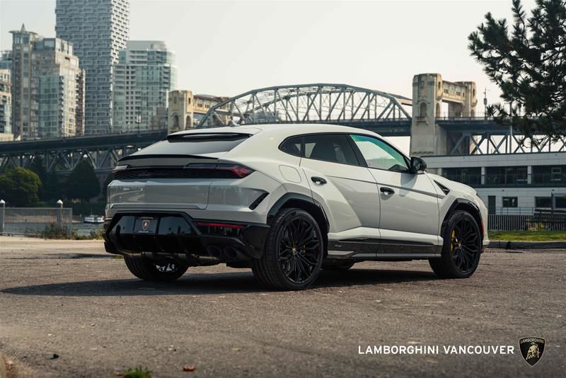 2025 Lamborghini Urus
