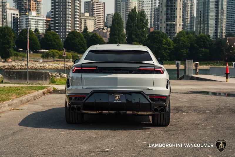 2025 Lamborghini Urus
