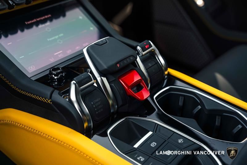 2025 Lamborghini Urus