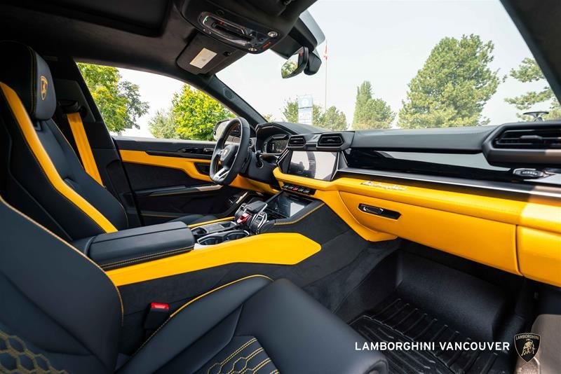 2025 Lamborghini Urus