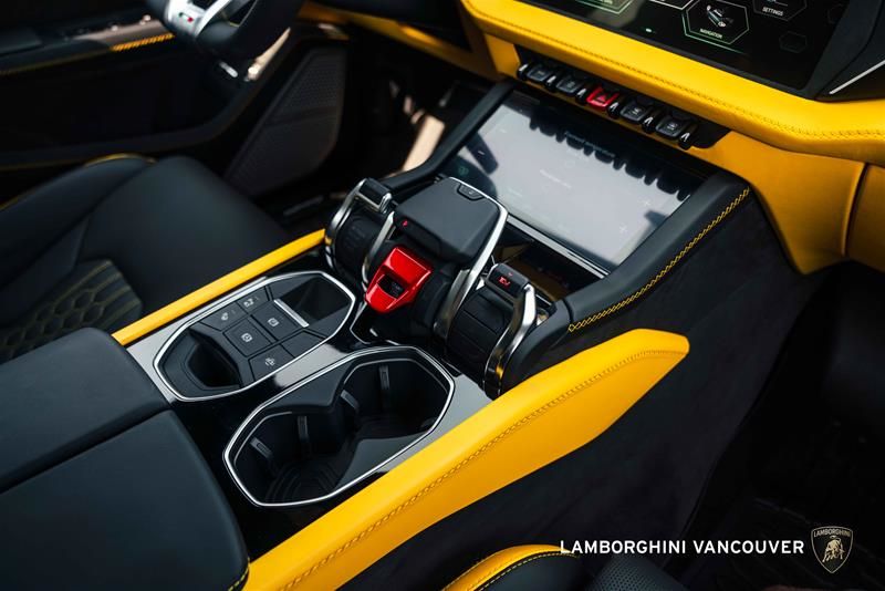 2025 Lamborghini Urus