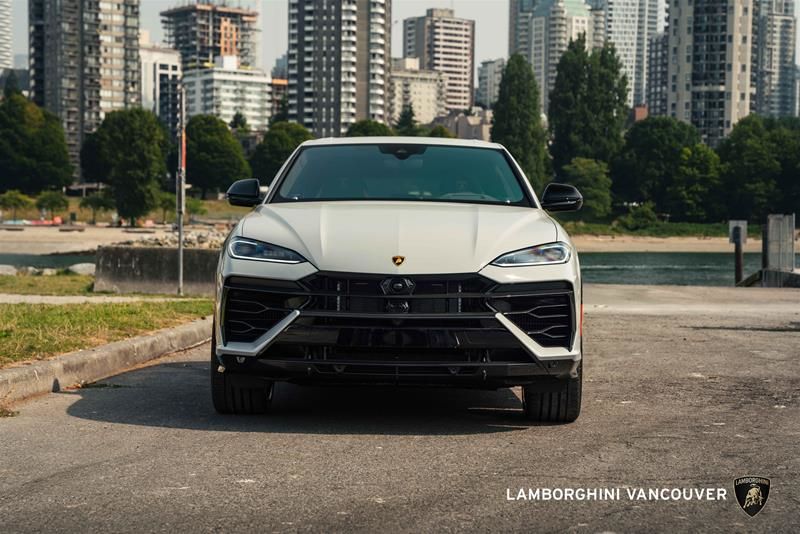 2025 Lamborghini Urus