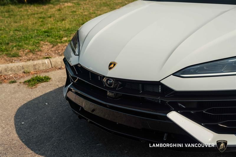 2025 Lamborghini Urus