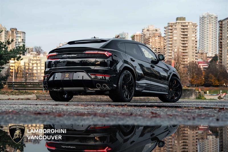 Lamborghini Urus  2025 à Vancouver, Colombie-Britannique