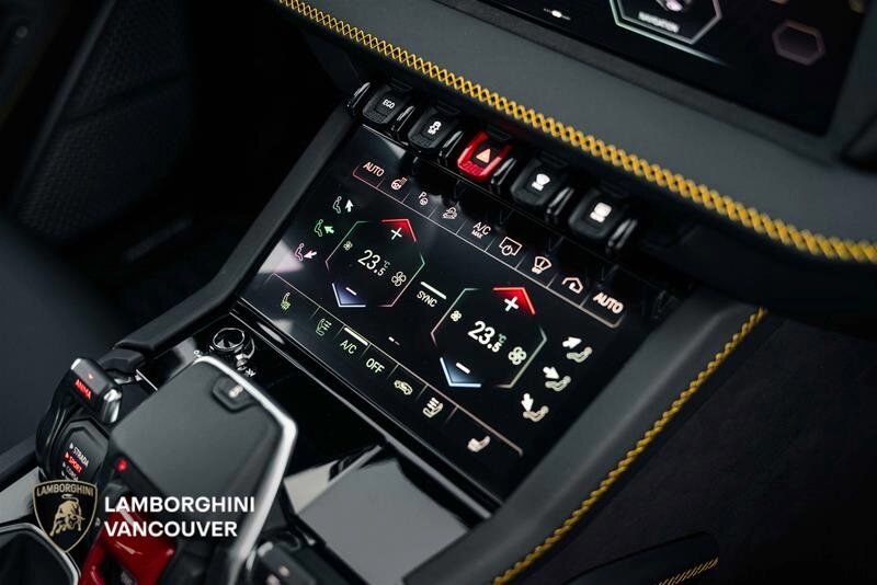 Lamborghini Urus  2025 à Vancouver, Colombie-Britannique
