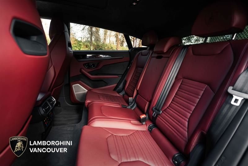 2026 Lamborghini Urus in Vancouver, British Columbia