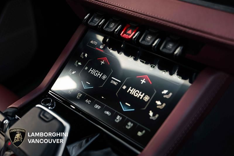 2026 Lamborghini Urus in Vancouver, British Columbia