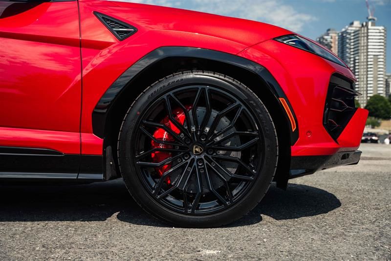 2026 Lamborghini Urus in Vancouver, British Columbia