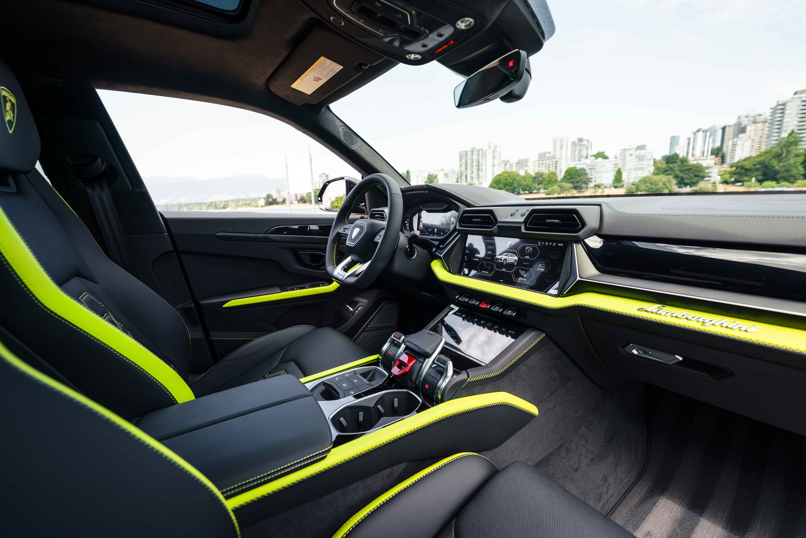 2026 Lamborghini Urus in Vancouver, British Columbia