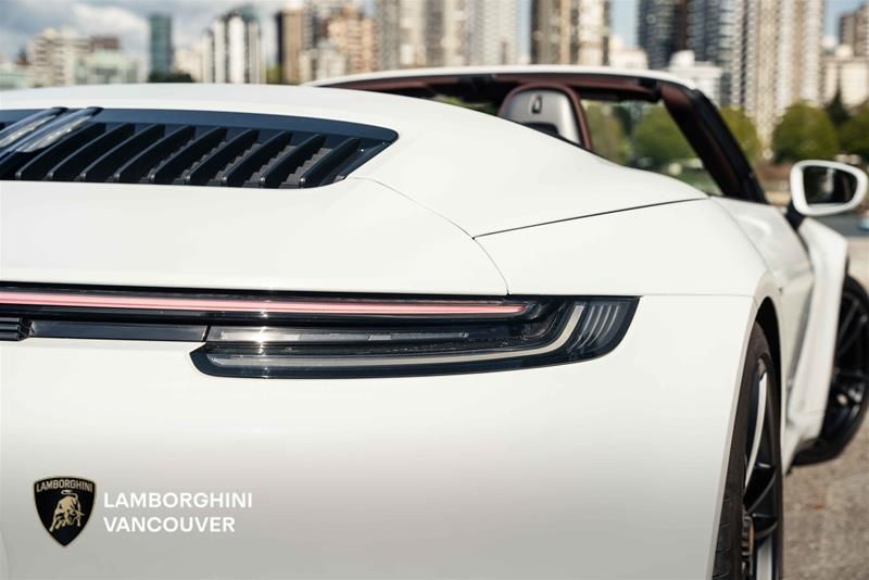 2023 Porsche 911