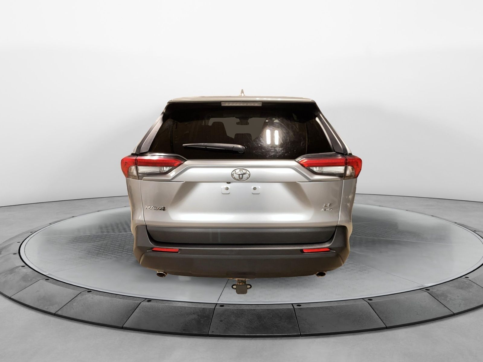 Toyota RAV4 2022 — photo 3