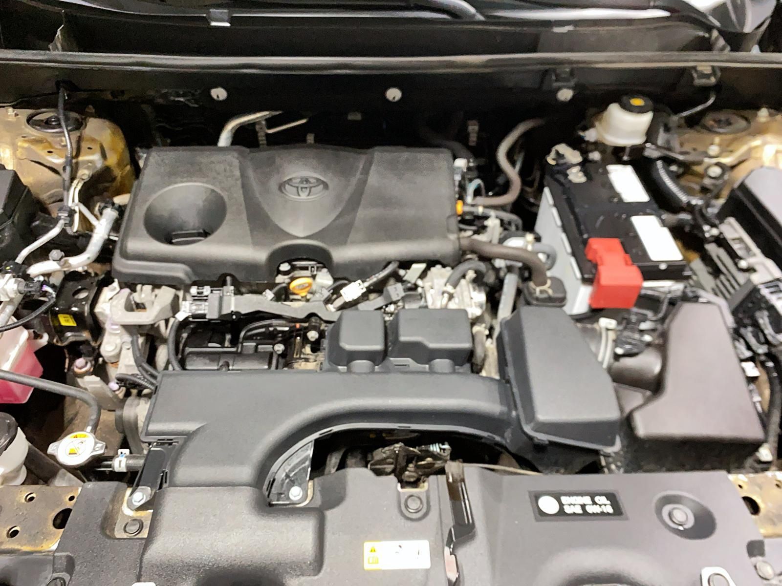 Toyota RAV4 2022 — photo 8