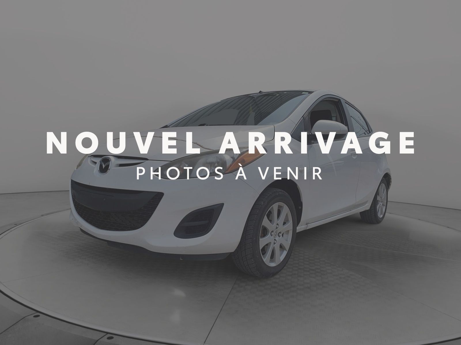 Mazda 2  2011