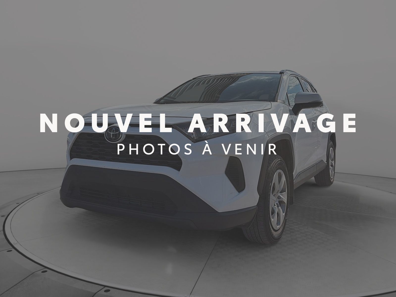 Toyota RAV4 LE 2020