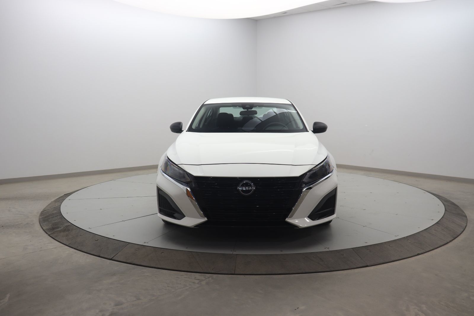 Nissan Altima S 2024 — photo 2