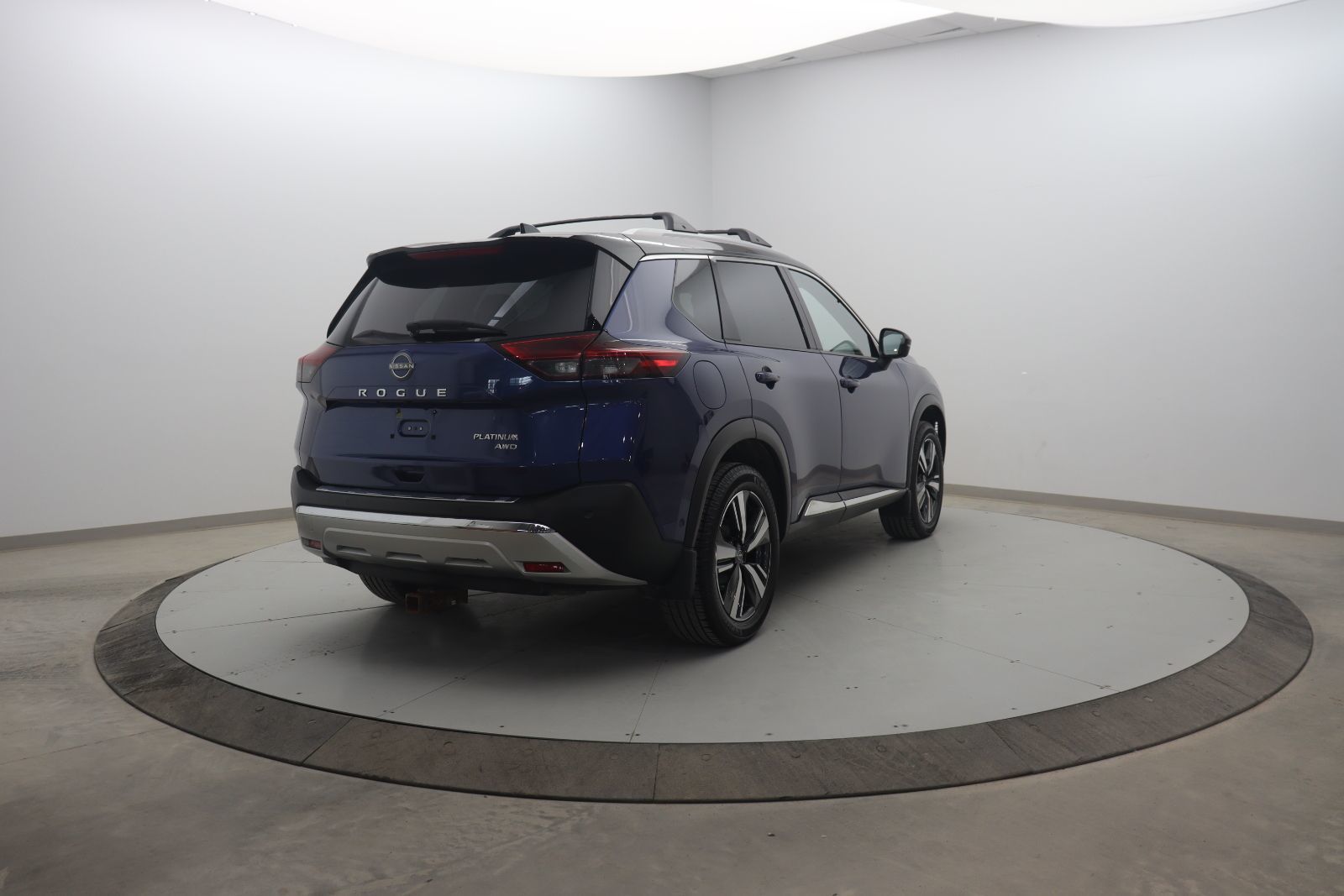 Nissan Rogue Platinum 2022 — photo 4