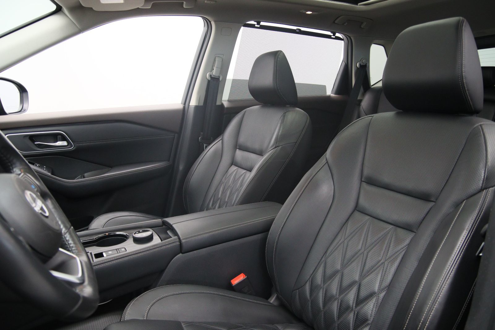 Nissan Rogue Platinum 2022 — photo 6