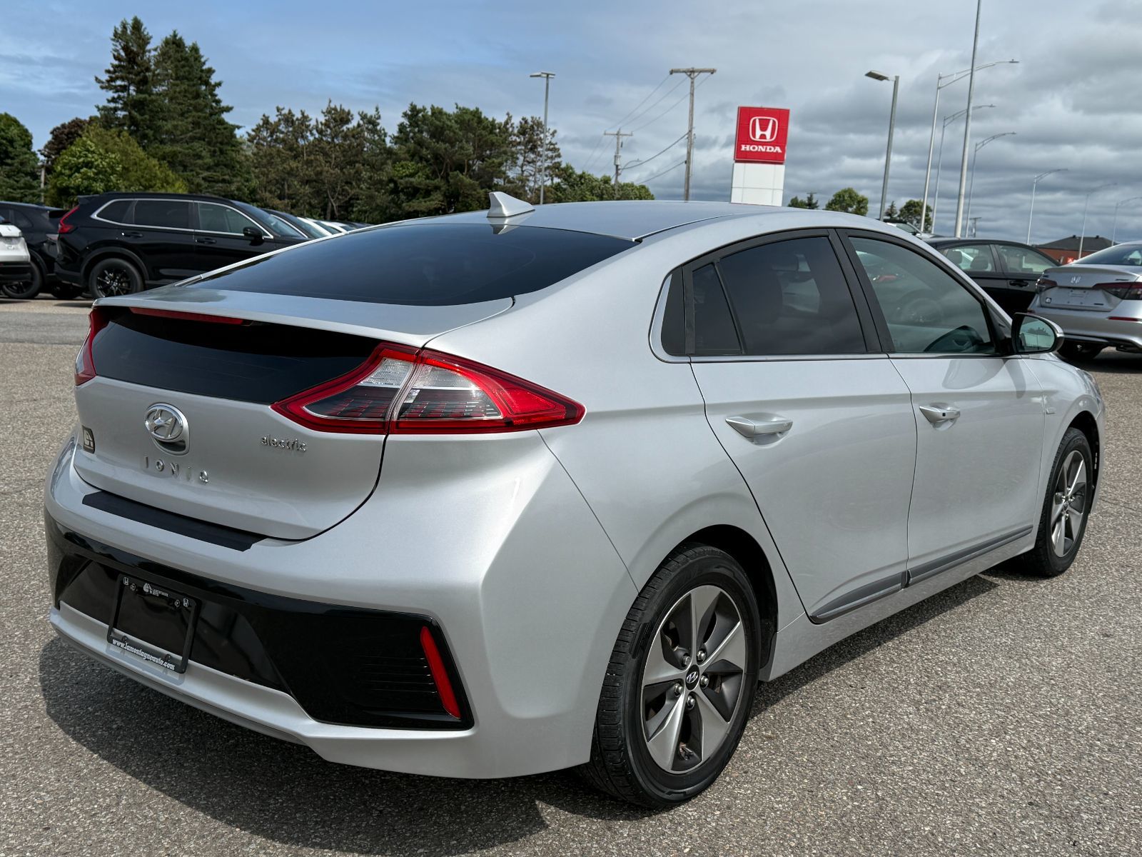 Hyundai Ioniq Electric 2019 — photo 5