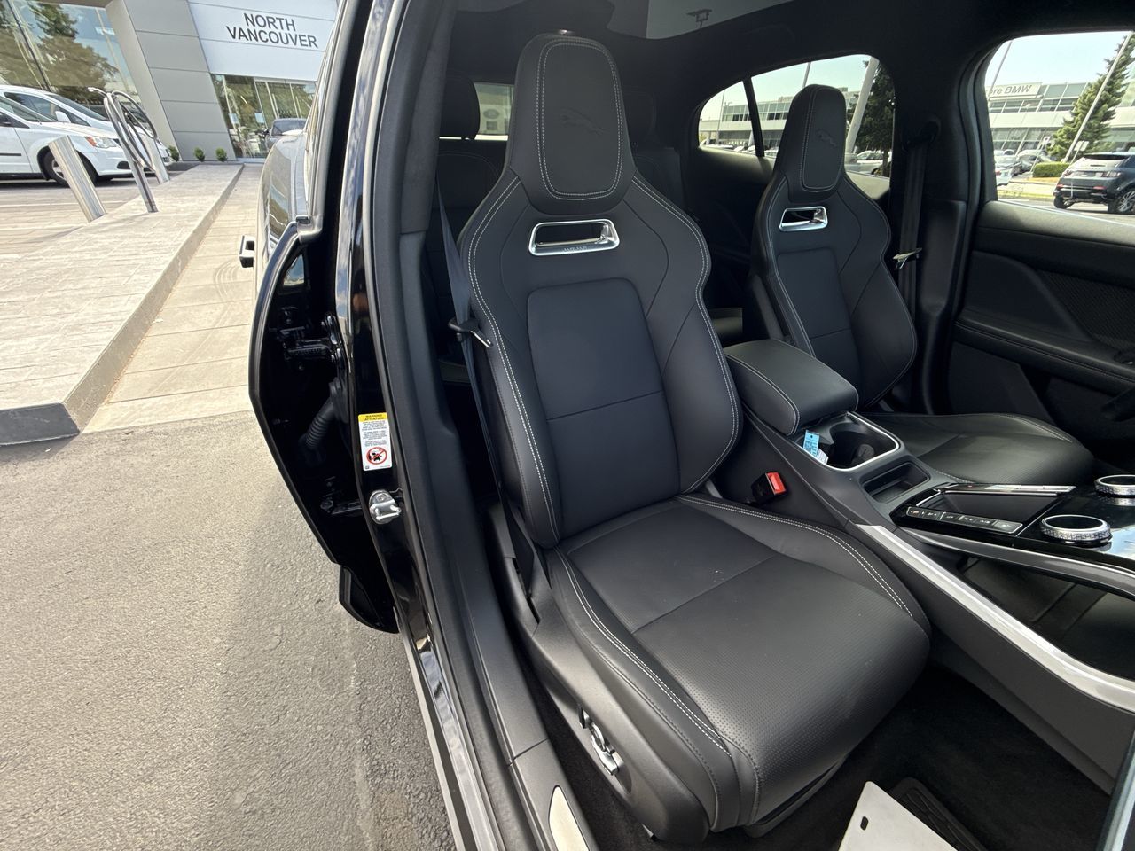 Jaguar I-PACE  2024 à North Vancouver, Colombie-Britannique
