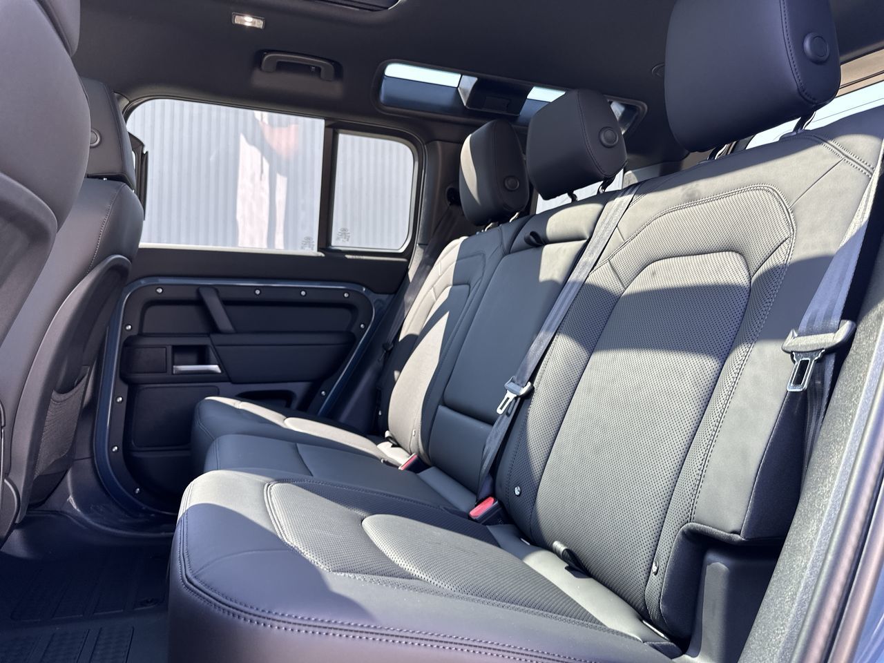 2025 Land Rover DEFENDER 110 Mild Hybrid in North Vancouver, British Columbia