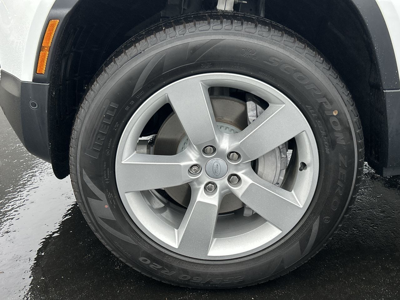 2025  Defender 110 Mild Hybrid