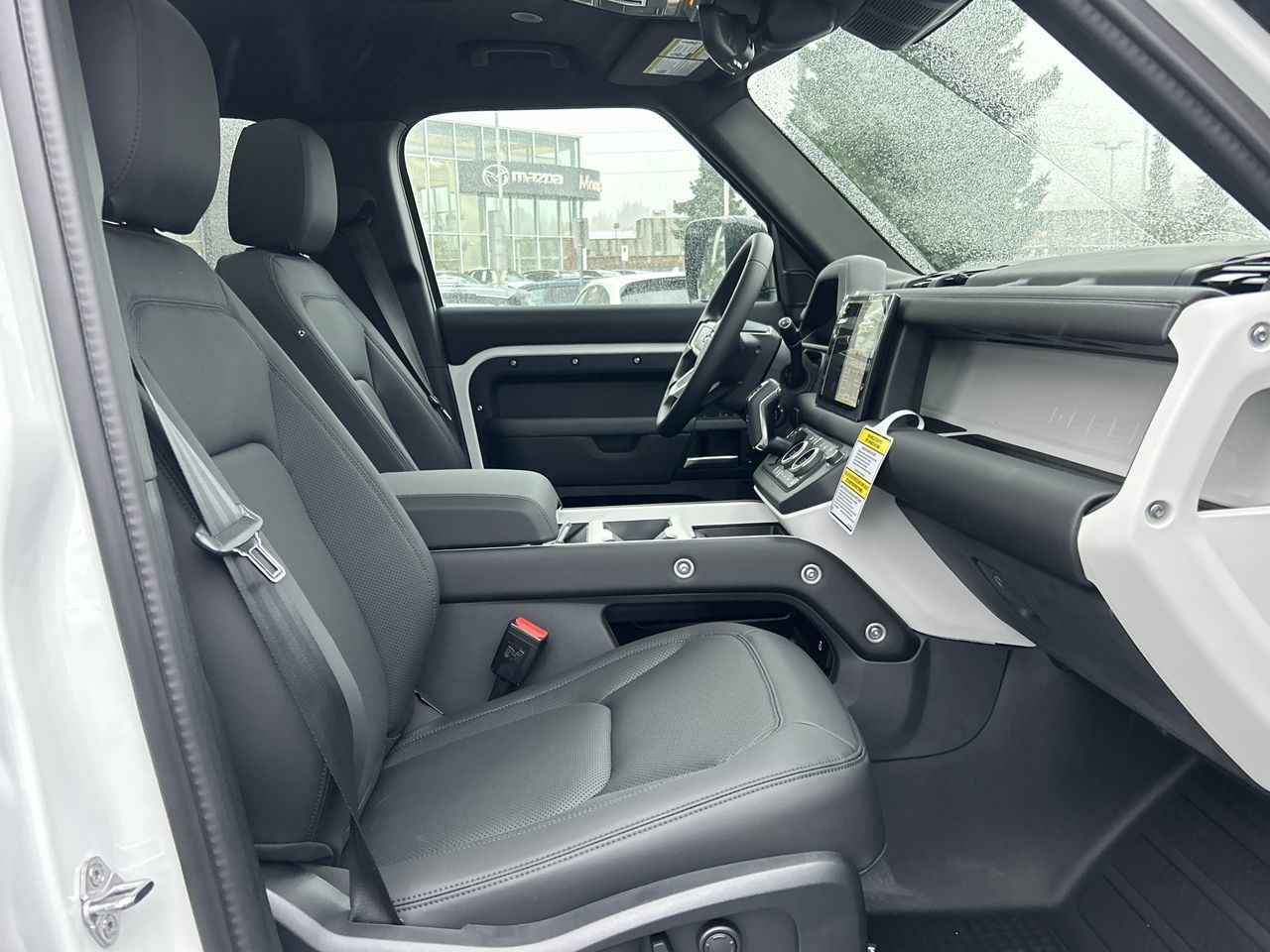 2025  Defender 110 Mild Hybrid