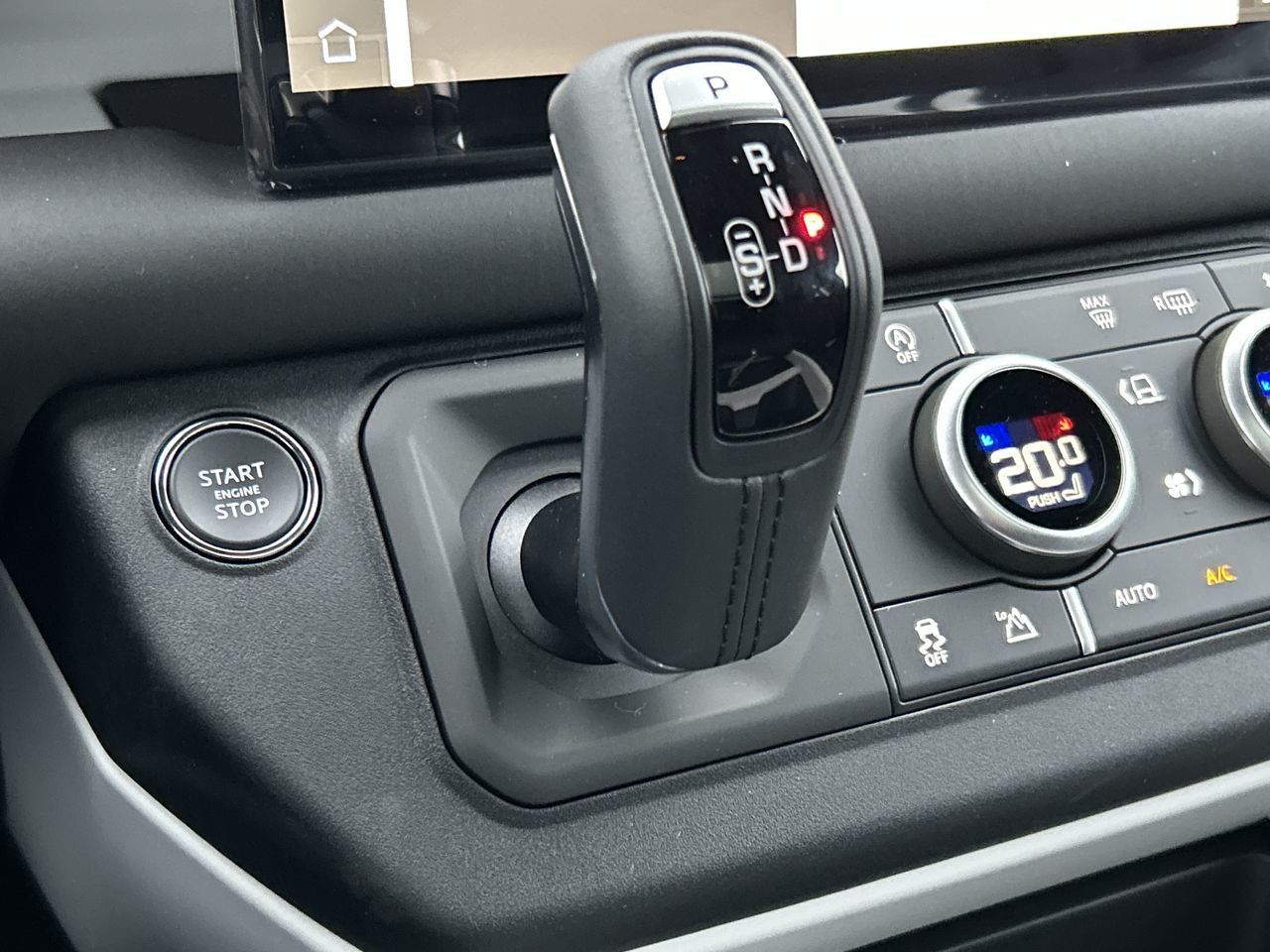 2025  Defender 110 Mild Hybrid