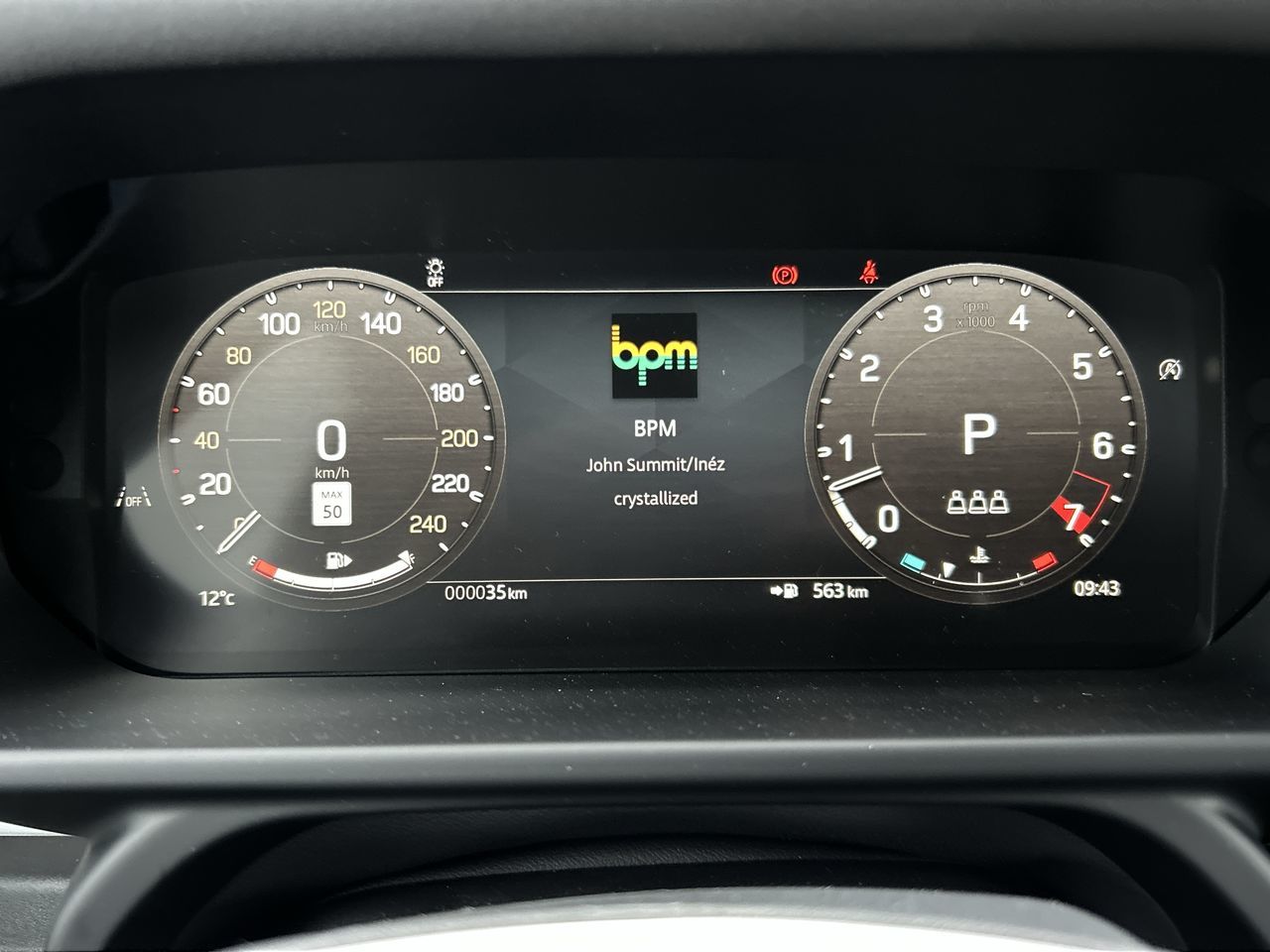 2025  Defender 110 Mild Hybrid