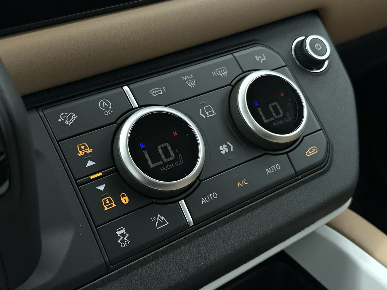 2025 Land Rover Defender 110 in North Vancouver, British Columbia