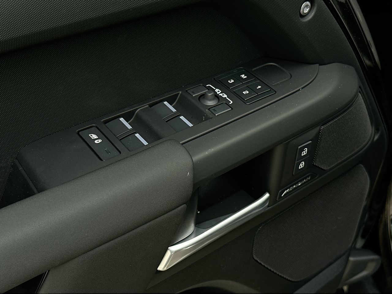 2025 Land Rover Defender 110 in North Vancouver, British Columbia