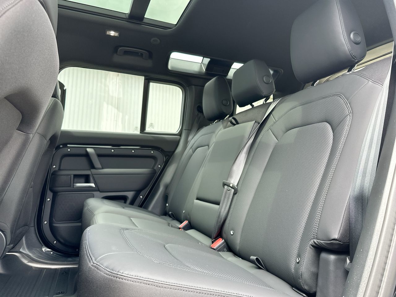2025 Land Rover Defender 110 in North Vancouver, British Columbia