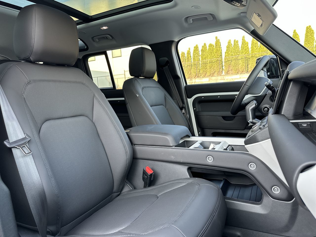 2025 Land Rover Defender 110 in North Vancouver, British Columbia