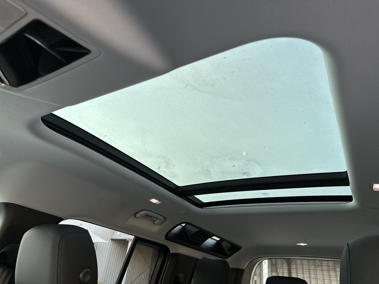 2025 Land Rover Defender 110 in North Vancouver, British Columbia