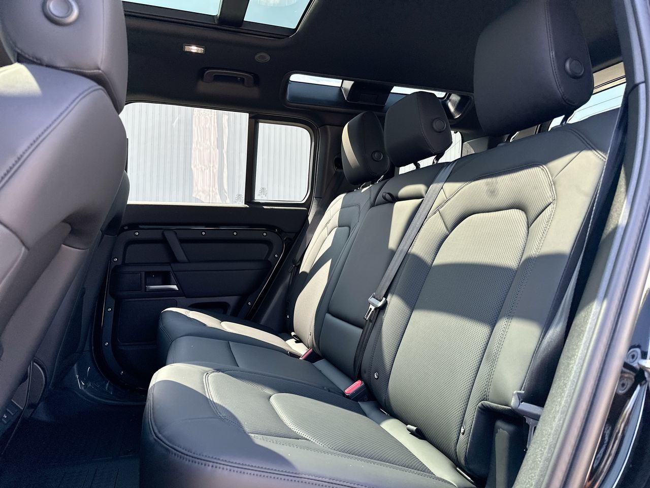2025 Land Rover Defender 110 in North Vancouver, British Columbia