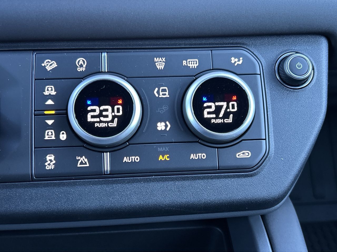 2025 Land Rover Defender 110 in North Vancouver, British Columbia