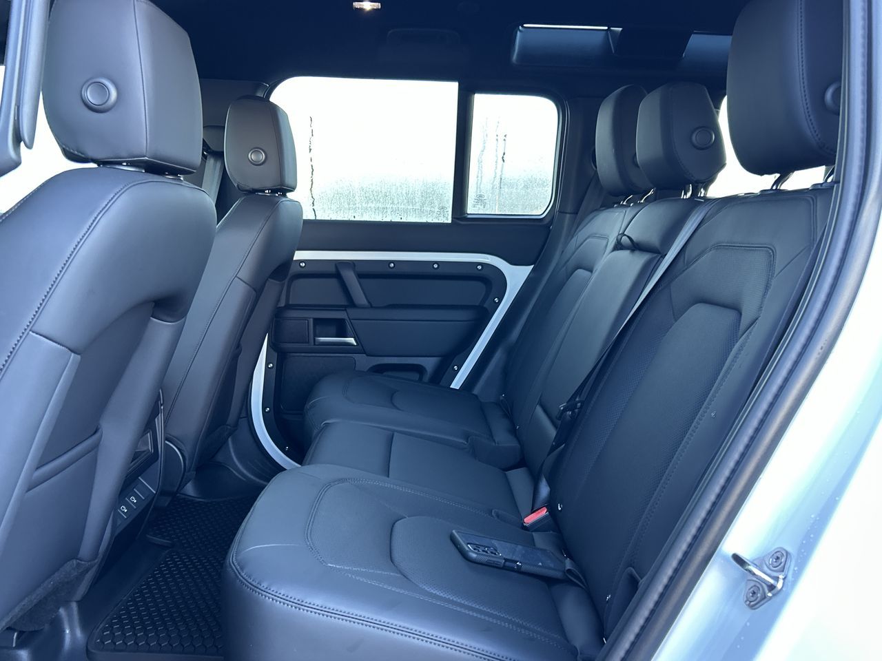 2025 Land Rover Defender 110 in North Vancouver, British Columbia