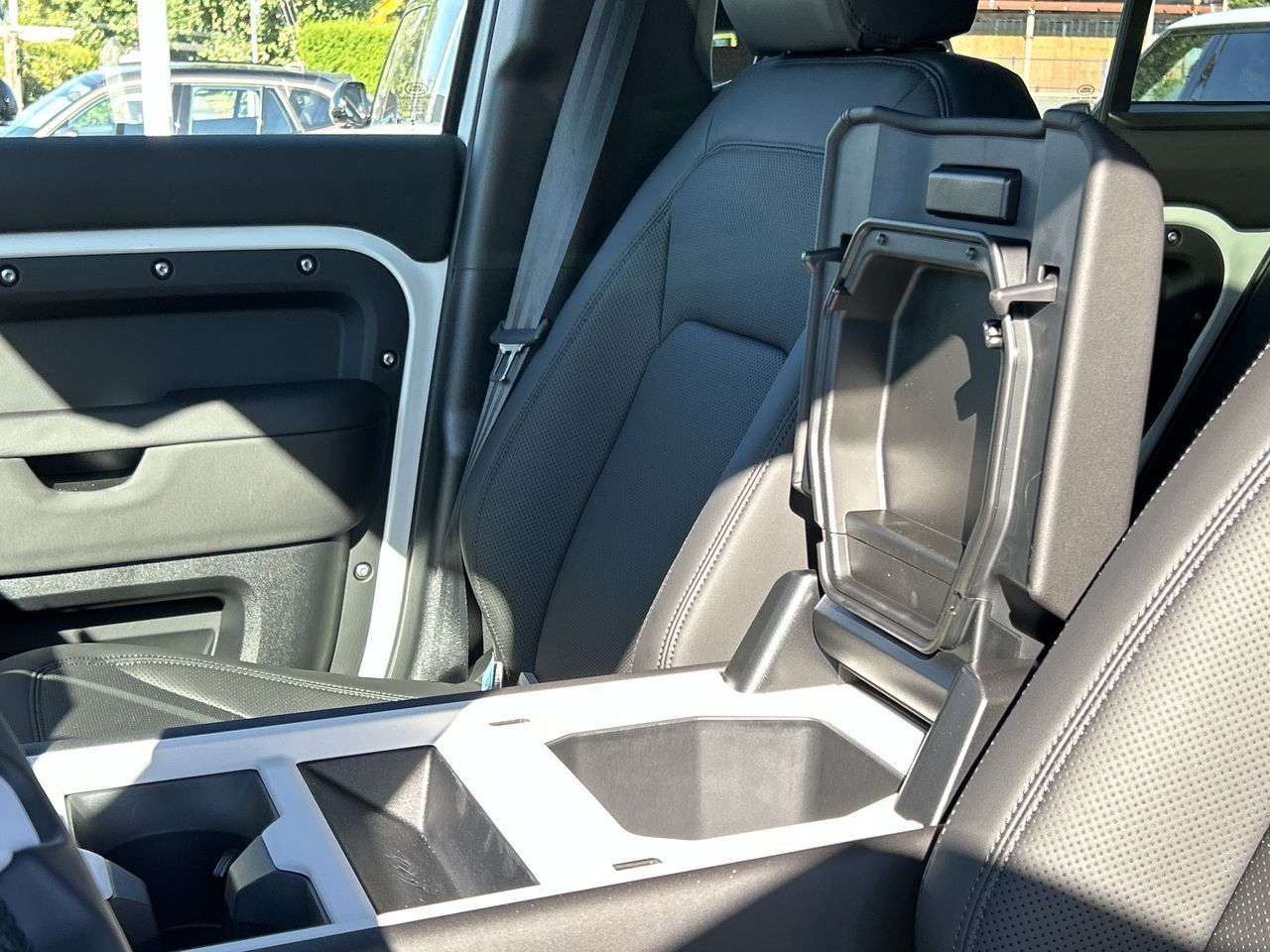 2025 Land Rover Defender 110 in North Vancouver, British Columbia