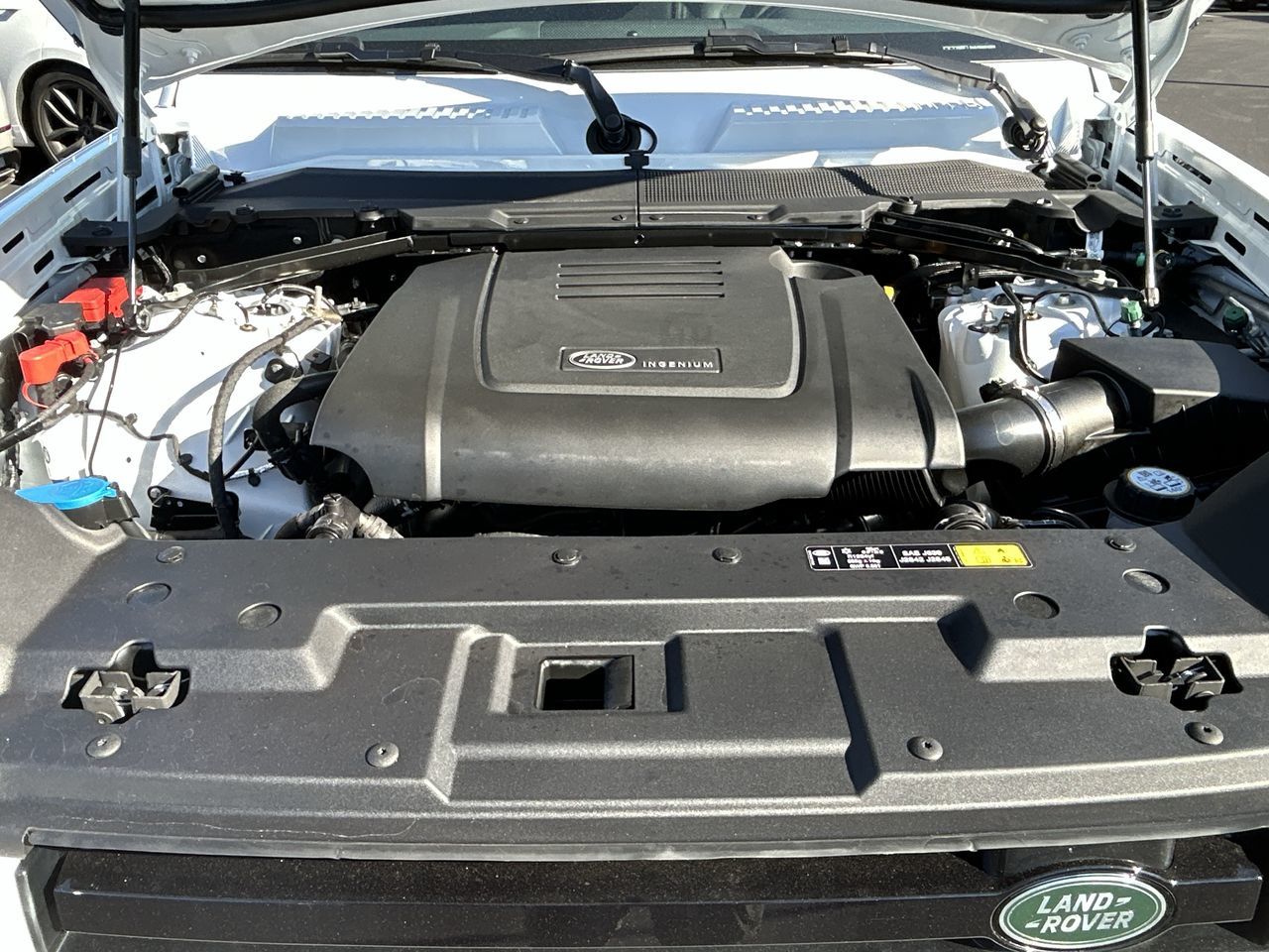 2025 Land Rover Defender 110 in North Vancouver, British Columbia