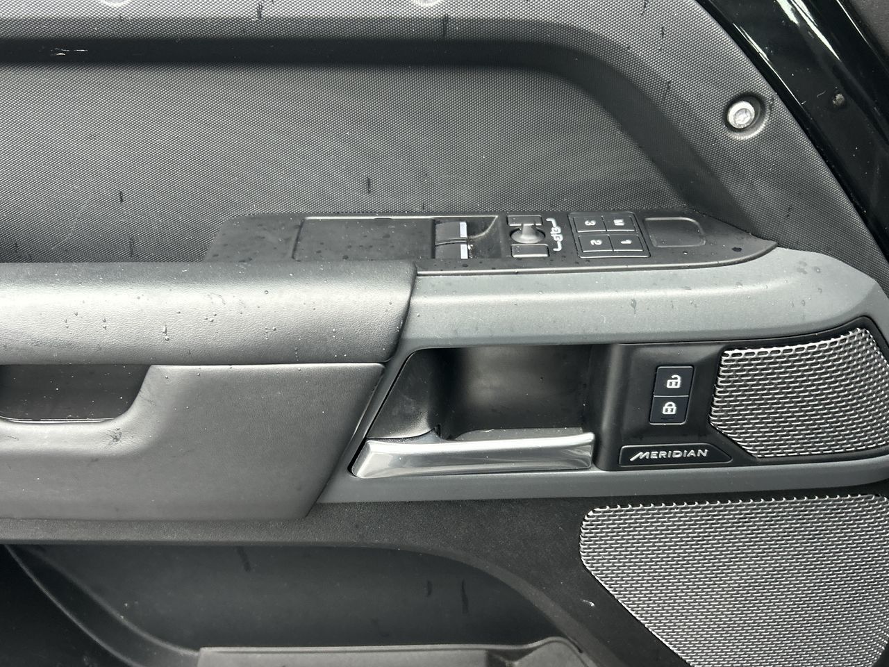 2023 Land Rover Defender