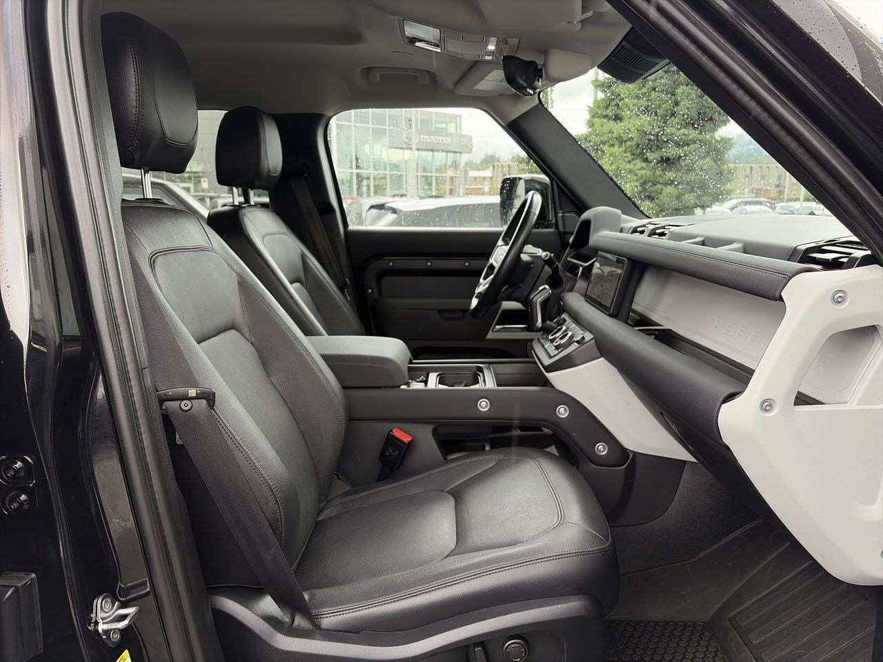 2023 Land Rover Defender