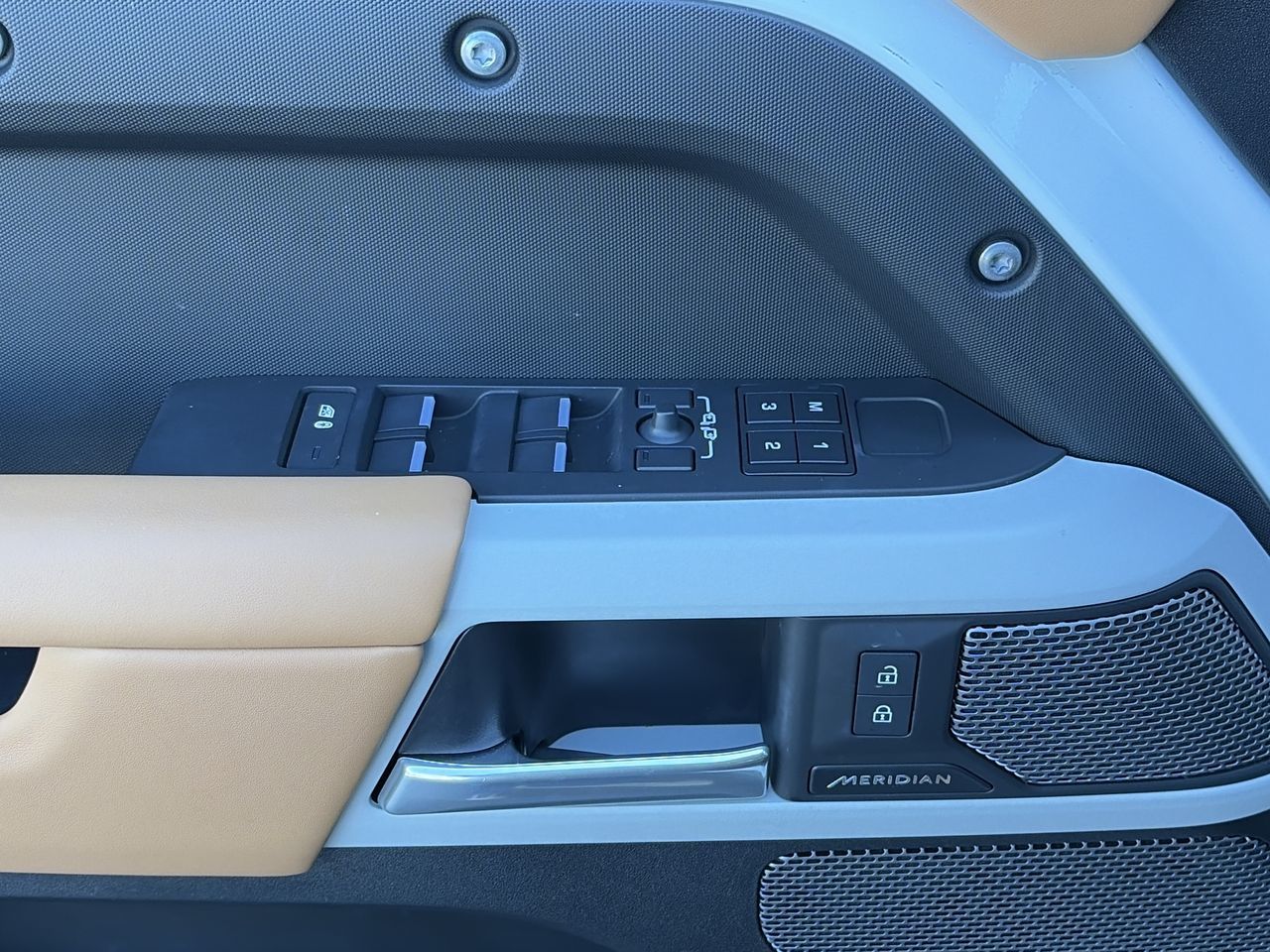 2024 Land Rover Defender
