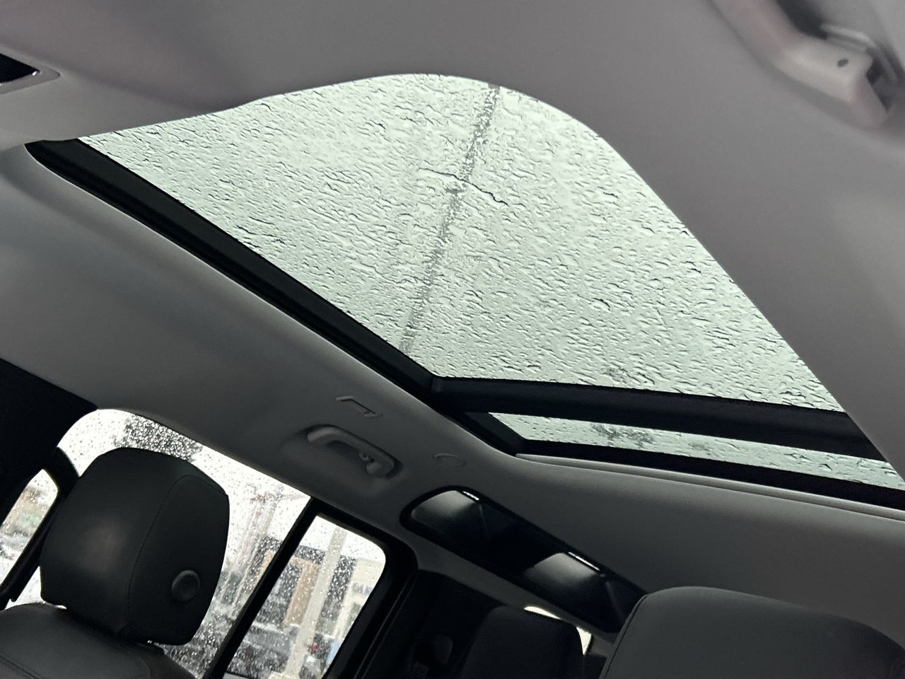 2025 Land Rover Defender